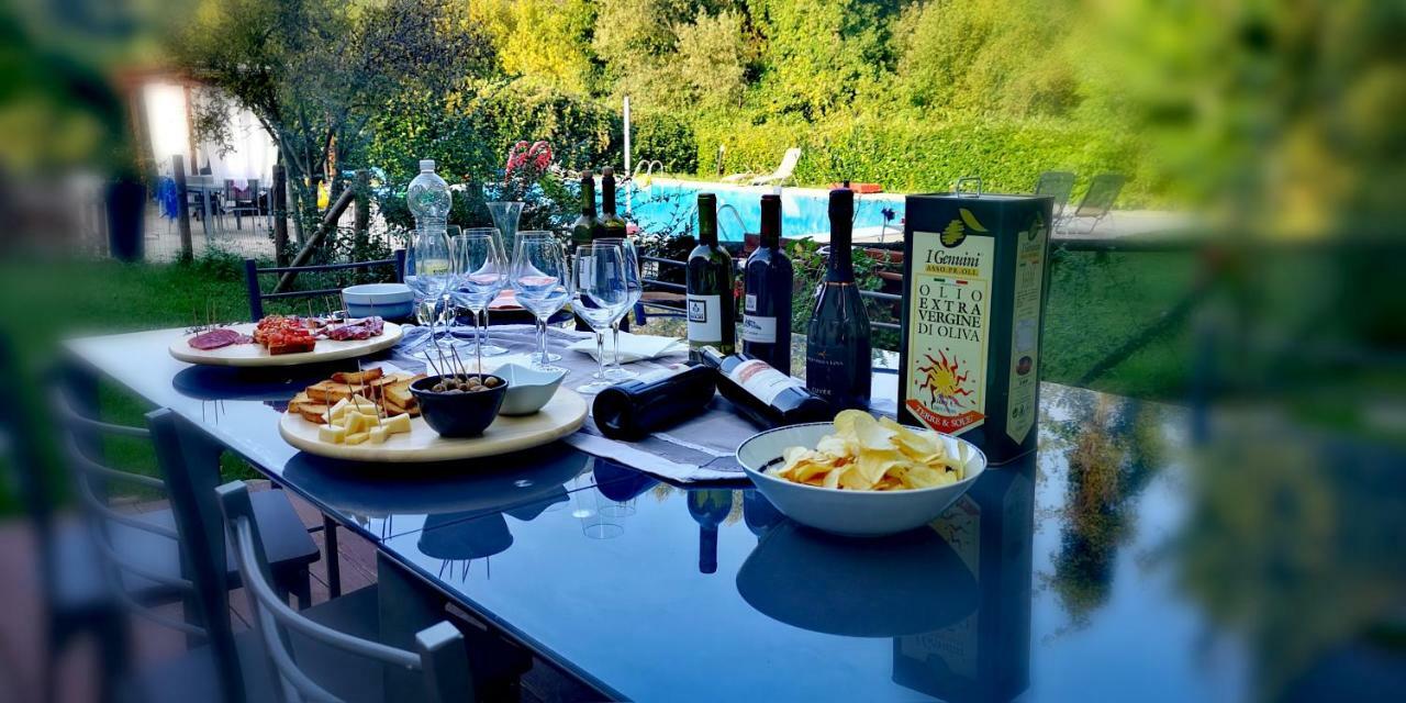 Casale Del Sole Garda Bed & Breakfast Монцамбано Екстериор снимка